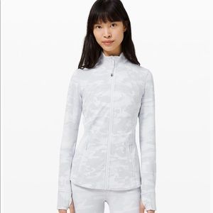 Moving sale Lululemon define jacket